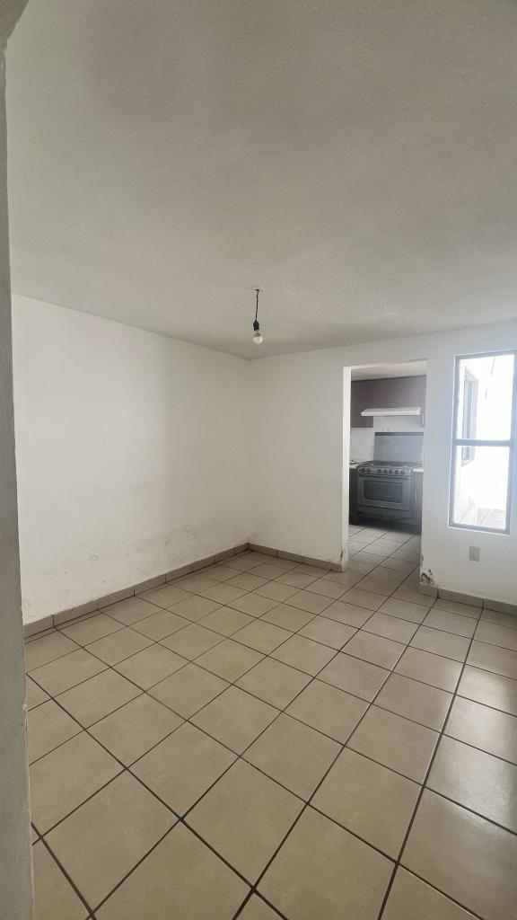 RENTA DEPARTAMENTO DE 3 RECÁMARAS 
