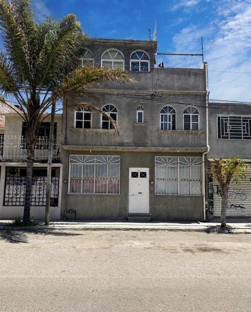 Casa Acondicionada para Rentas: Habitaciones y Mini Departamentos en Venta