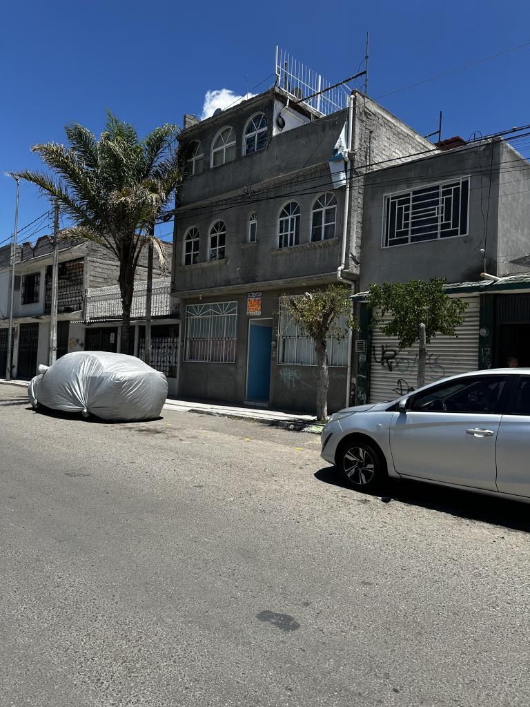 Casa Acondicionada para Rentas: Habitaciones y Mini Departamentos en Venta