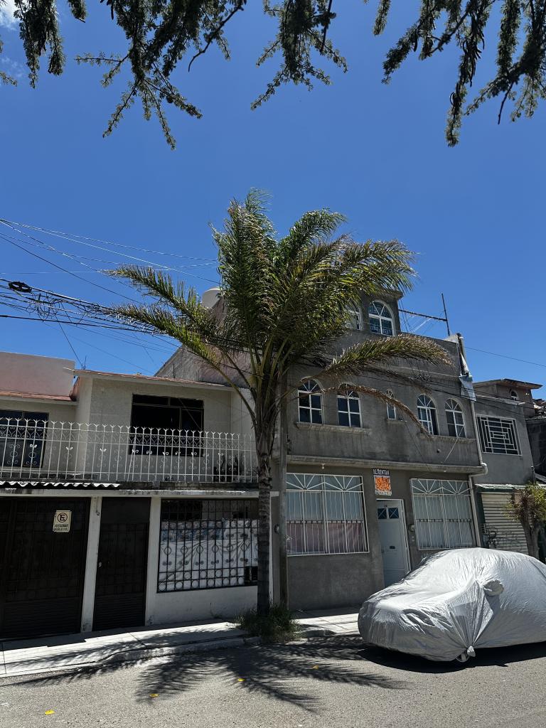 Casa Acondicionada para Rentas: Habitaciones y Mini Departamentos en Venta