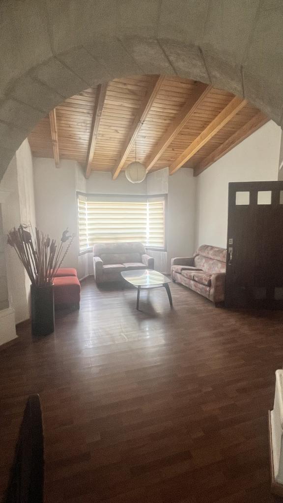 “Departamento en Renta 3 Recámaras | 180 m² | Cerca de Los Arcos